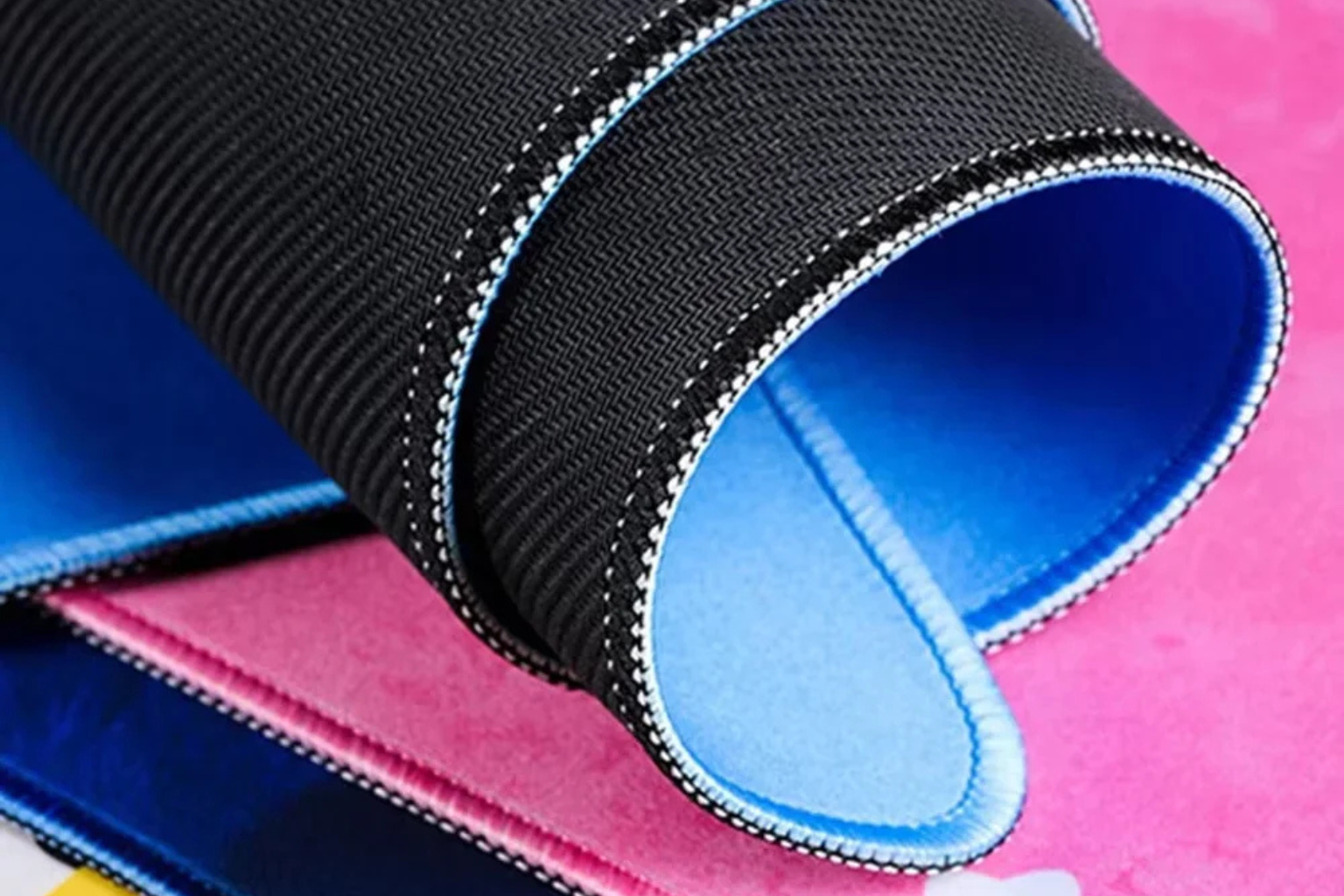 Tapis de souris qui gondole : 5 méthodes simples pour l’aplatir efficacement